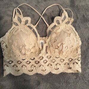 Zenana Cream Lace Bralette bought from boutique excellent condition